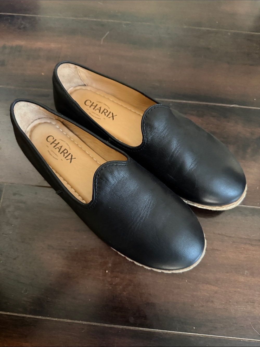 CHARIX Black Leather Slip-On Flats Size 38